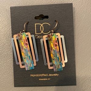 Beautiful DC earrings